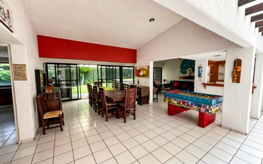 Casa de una sola planta con 5 recámaras y 533 m2 de terreno al Norte de Cuernavaca | $5,900,000