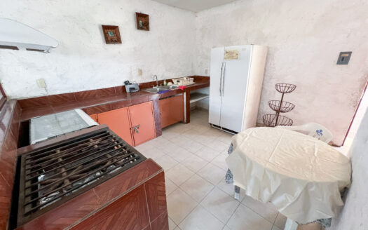 CASA CON AMPLIO JARDÍN, ALBERCA Y TERRAZA EN CIVAc