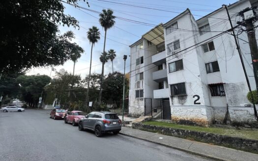 Depatamento remodelado en Lomas de Cortes, junto a Home Depot
