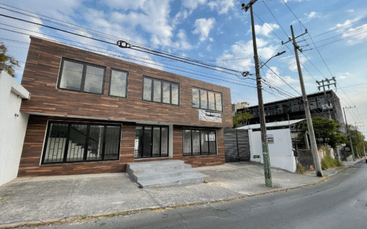 EDIFICIO COMERCIAL SOBRE AV SAN JUAN EN COLONIA CHAPULTEPEC.