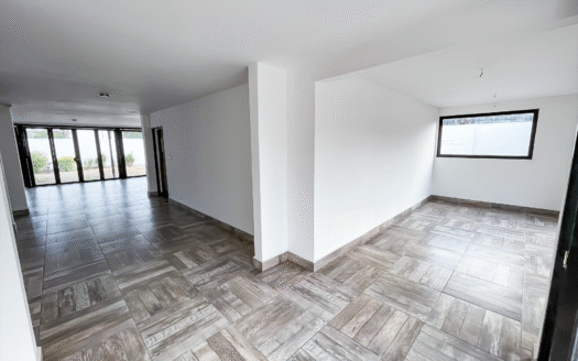 EDIFICIO COMERCIAL SOBRE AV SAN JUAN EN COLONIA CHAPULTEPEC.