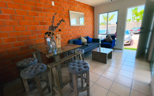 CASAS CON ALBERCA NUEVAS FRENTE H DEL NIÑO EN ZAPATA MOR