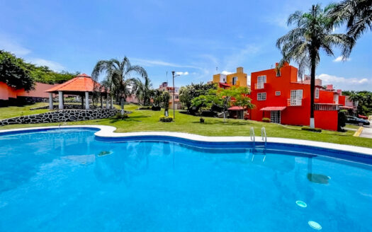 Casa en condominio con alberca en Villas del Seminario, Emiliano Zapata