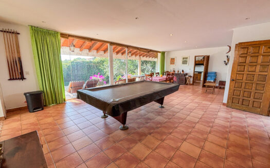 CASA CON BUNGALÓ INDEPENDIENTE Y ALBERCA EN AHUATEPEC, CUERNAVACA