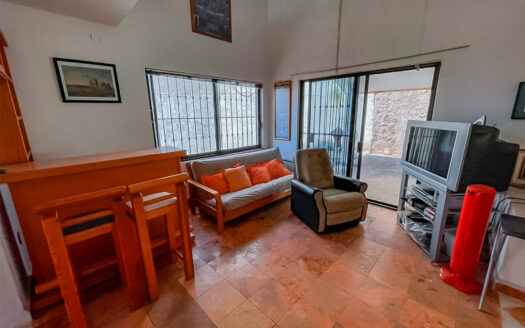 CASA CON ALBERCA CLIMATIZADA Y SALÓN DE JUEGOS EN BRISAS, TEMIXCO, MORELOS