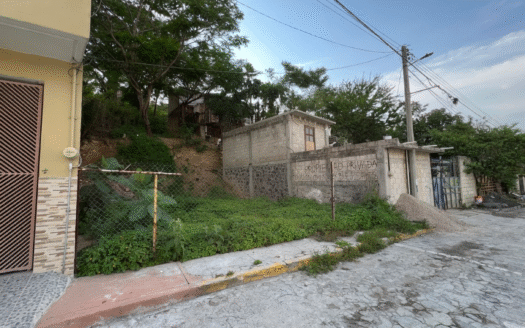 TERRENO A SOLO 3 CUADRAS DE LA CARRETERA CUERNAVACA–CUAUTLA