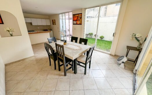 CASA EN CONDOMINIO CON ALBERCA