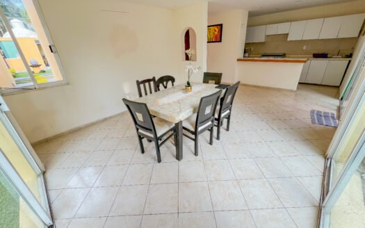 CASA EN CONDOMINIO CON ALBERCA