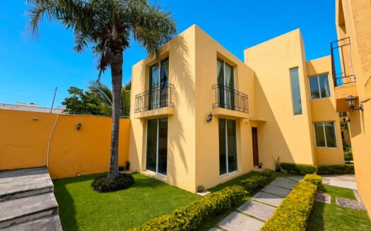 CASA EN CONDOMINIO CON ALBERCA