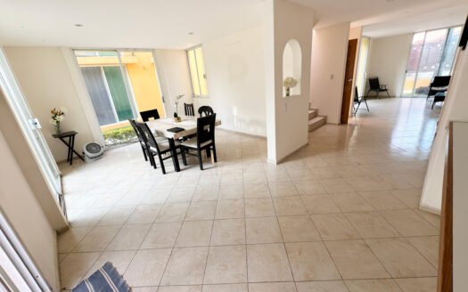 CASA EN CONDOMINIO CON ALBERCA