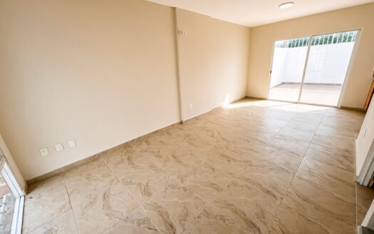 CASA RECIÉN REMODELADA CON ALBERCA EN XOCHITEPEC