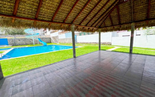CASA EN FRACCIONAMIENTO CON ALBERCA Y TOBOGÁN POR $1,100,000