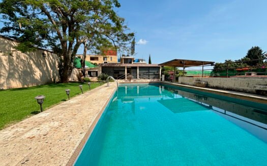 PROPIEDAD CON POTENCIAL MULTIFUNCIONAL EN CUERNAVACA