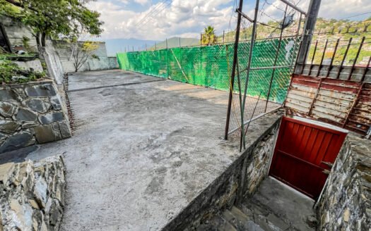 Propiedad con 6 Locales y 2 Departamentos en Independencia, Jiutepec