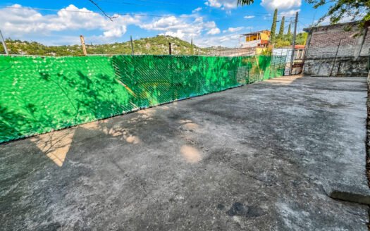 Propiedad con 6 Locales y 2 Departamentos en Independencia, Jiutepec